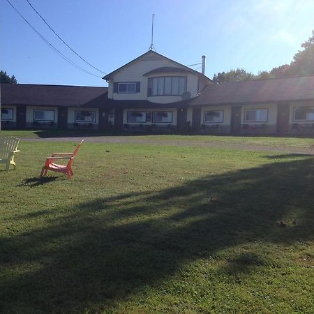 Lakeview Motel Jemseg Dış mekan fotoğraf